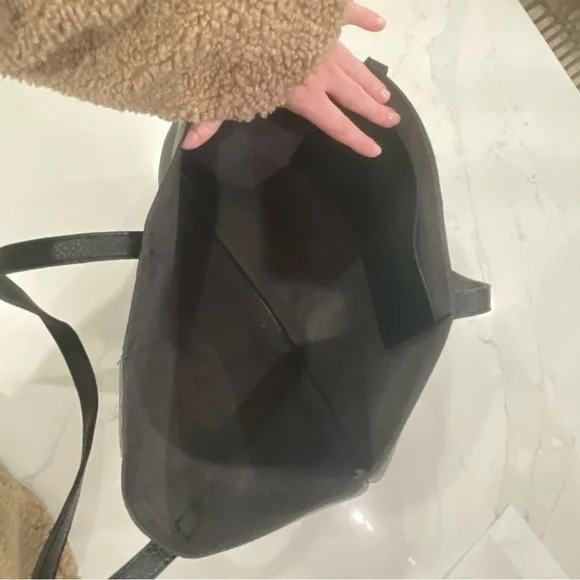 NWOT Vince Camuto Black and Gray Women's Tote Bag - Picture 7 of 12